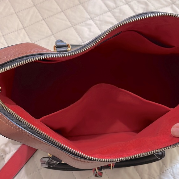 LOUIS VUITTON 
Tuileries Monogram Canvas Shoulder Bag Caramel - Picture 5 of 10